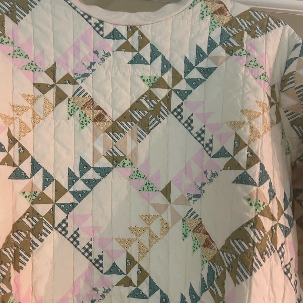 Universal Thread sweatshirt - Picture 2 of 4
